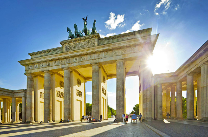 Holidays in Germany, Brandenburg Gate in Berlin